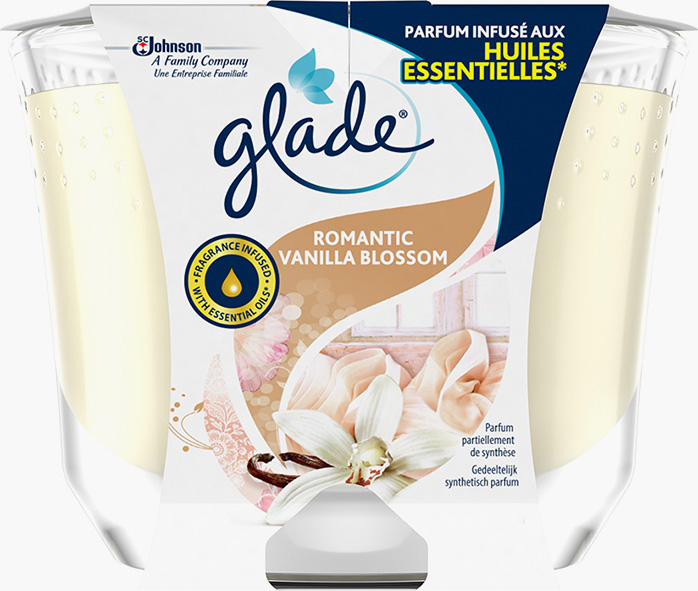 Glade® Lang Brandende Kaars - Romantic Vanilla Blossom™ 