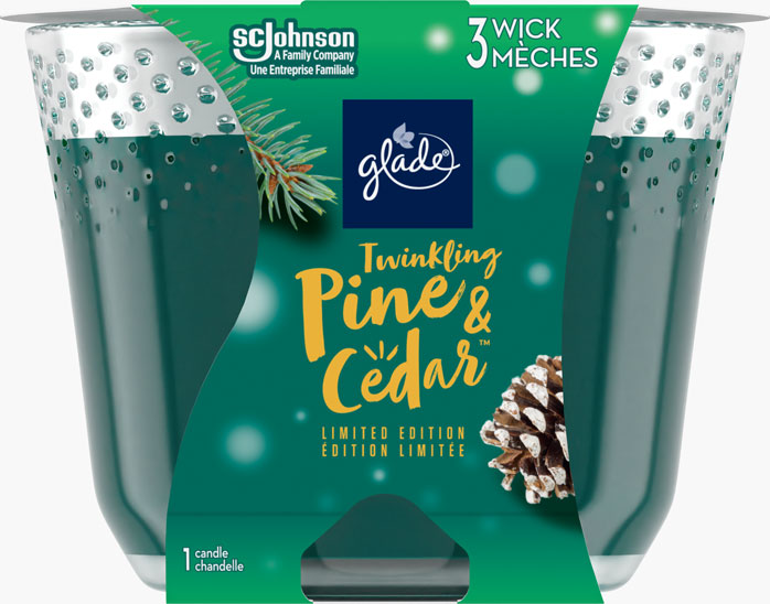 Glade® des Fêtes chandelle  à trois mèches  - Twinkling Pine & Cedar™