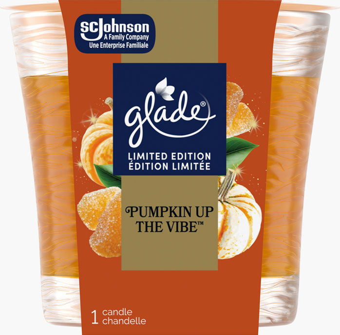 Glade® Autumn Candle - Pumpkin Up the Vibe™