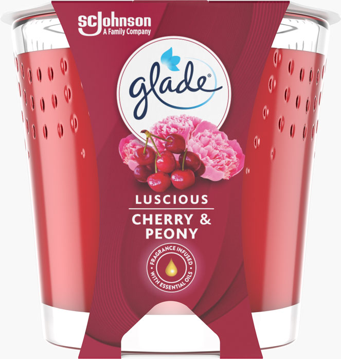 Glade® svíčka Luscious Cherry & Peony
