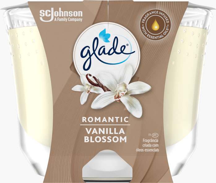 Glade® MAXI svíčka Romantic Vanilla Blossom
